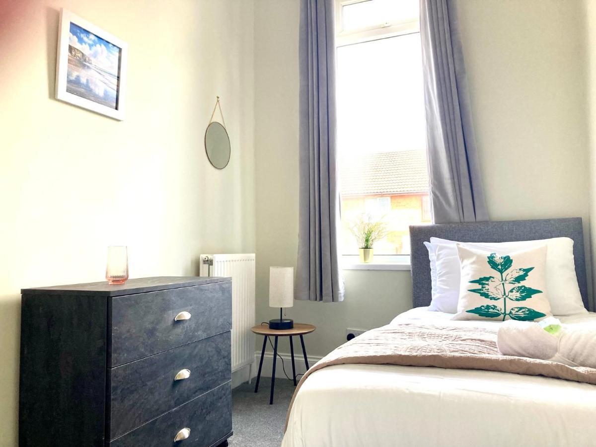 森德兰High Barnes 3 Bed House With Parking, Sleeps 7, Quiet Location公寓 外观 照片